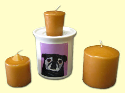 Holds a variety of candle sizes.