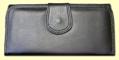 Back of large wallet ~ Snap closure